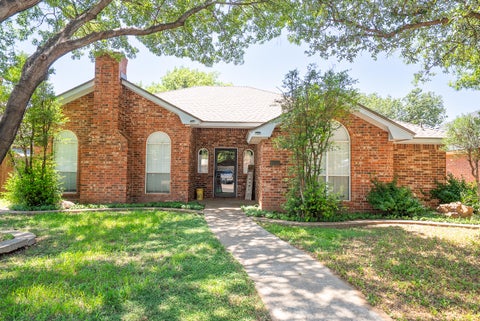 Photo of 8214 Chicago Avenue, Lubbock, TX 79424 (MLS # 202610199)