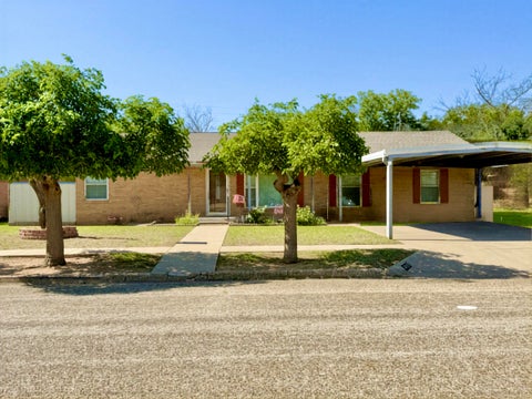 Photo of 203 N 19th Street, Lamesa, TX 79331 (MLS # 202607495)