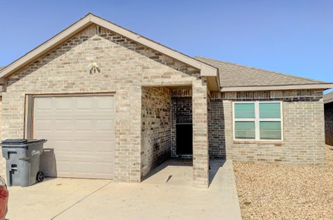 Photo of 7412 5th Street #UNIT 2, Lubbock, TX 79416 (MLS # 202612859)