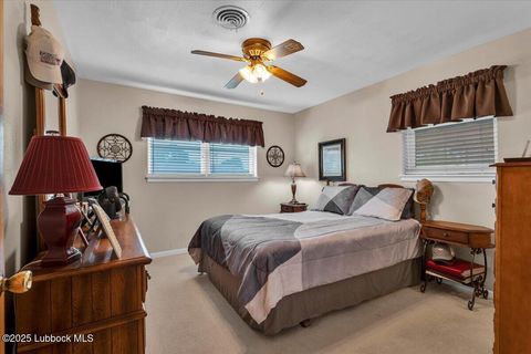 1405 3rd Street Plains TX 79355