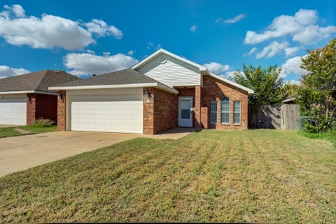 Photo of 6016 Duke Street, Lubbock, TX 79416 (MLS # 202613912)