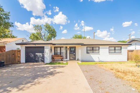 Photo of 5314 39th Street, Lubbock, TX 79414 (MLS # 202612542)