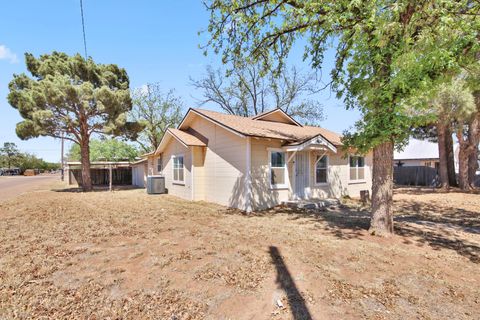 1728 N 5th Street Tahoka TX 79373