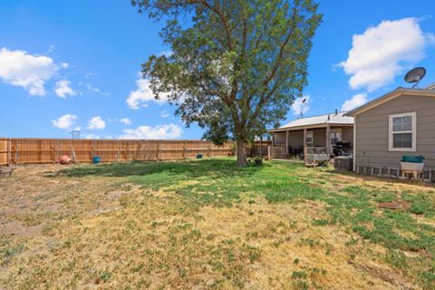 A home in Ropesville