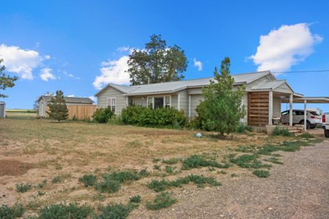 A home in Ropesville