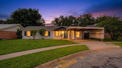 Photo of 5115 46th Street, Lubbock, TX 79414 (MLS # 202612020)