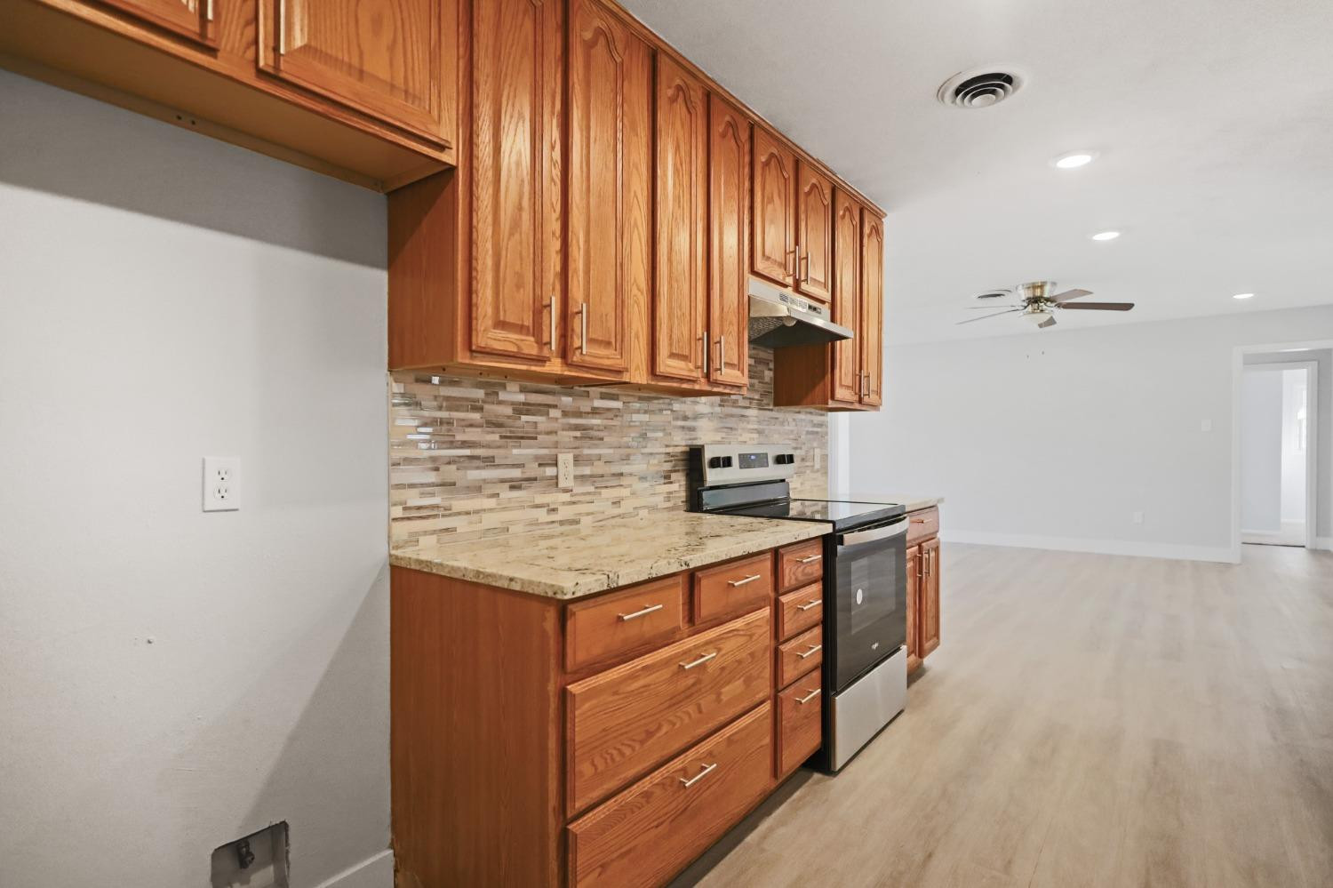 Lubbock, Texas 79414, United States, 4 Bedrooms Bedrooms, ,2 BathroomsBathrooms,Residential,Active,79646