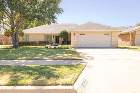 Photo of 8206 Brentwood Avenue, Lubbock, TX 79424 (MLS # 202611673)