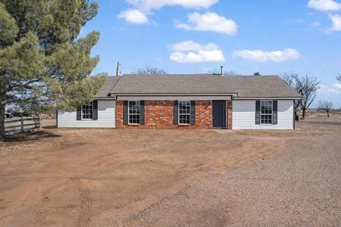 Photo of 2006 N Fm 179, Lubbock, TX 79416 (MLS # 202605533)