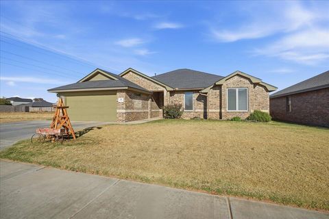 205 Hutcheson Avenue Wolfforth TX 79382