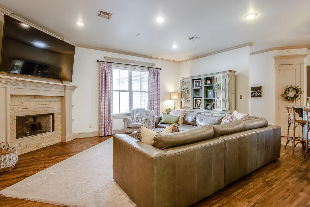 11507 Topeka Avenue