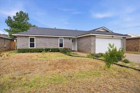 Photo of 1104 Genoa Avenue, Lubbock, TX 79416 (MLS # 202611332)