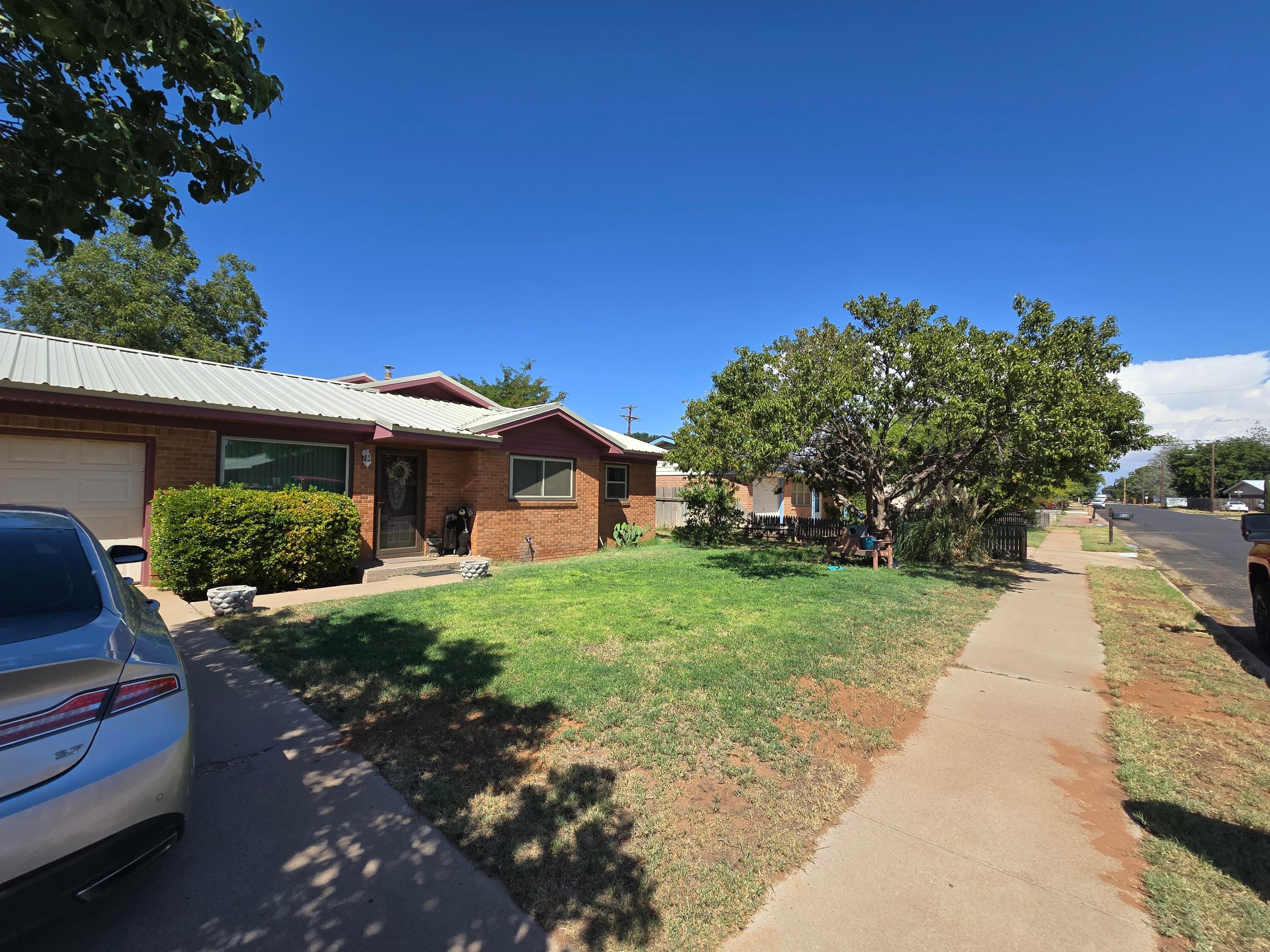 601 E 4th Street