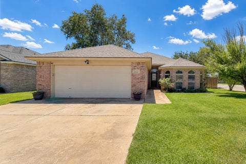 Photo of 5617 100th Street, Lubbock, TX 79424 (MLS # 202612099)