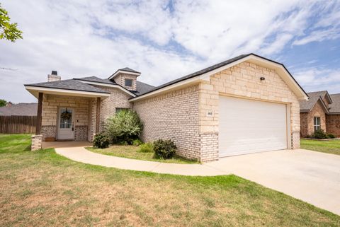 Photo of 402 Cowboy Lane, Wolfforth, TX 79382 (MLS # 202608982)