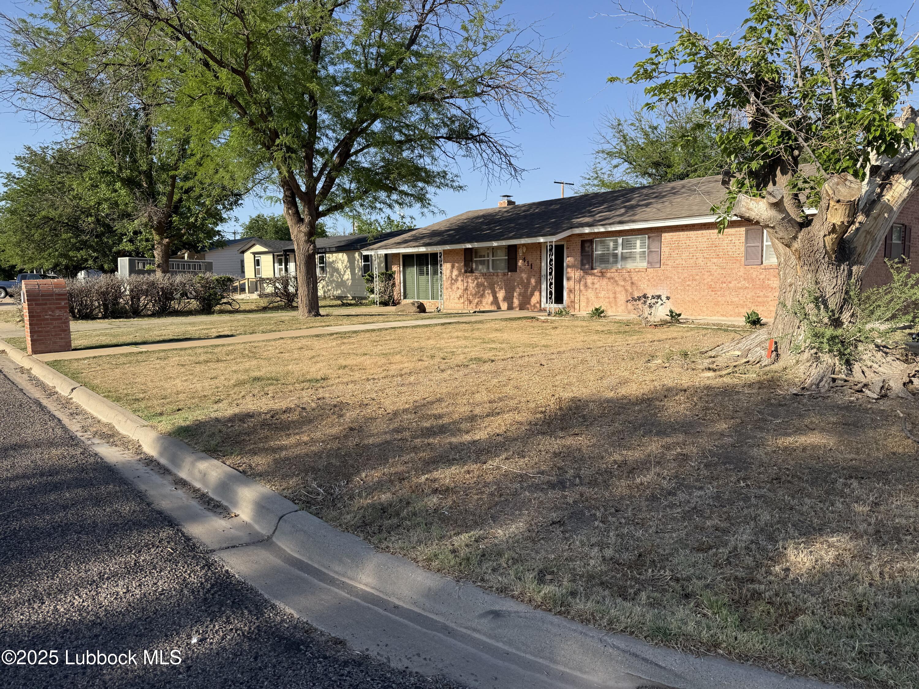 411 SW 12th Street, Seminole, TX, 79360 4 411 SW 12th Street