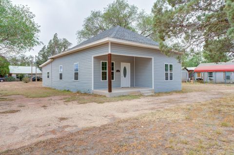 A home in Tahoka