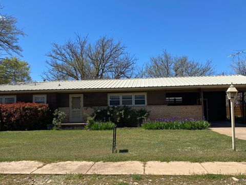 A home in Crosbyton