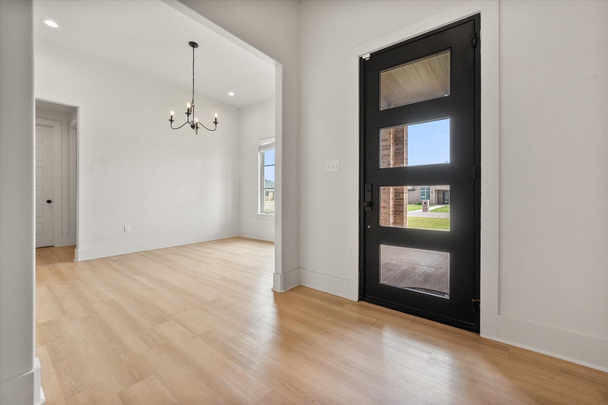 1048 Hawk Lane