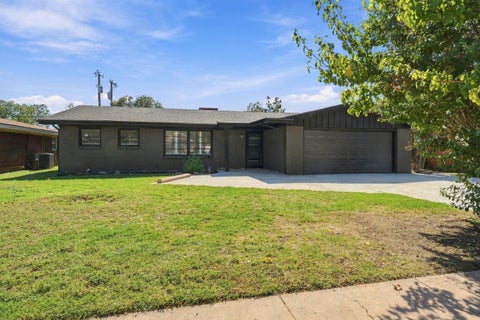 Photo of 4907 17th Street, Lubbock, TX 79416 (MLS # 202613990)