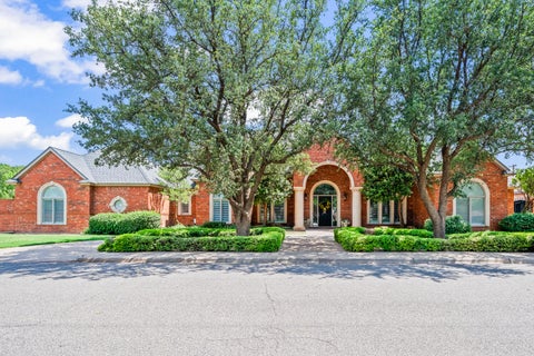 Photo of 4801 5th Street, Lubbock, TX 79416 (MLS # 202613087)