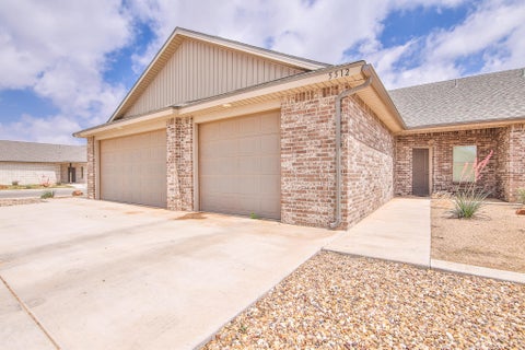 Photo of 5512 Kemper Street, Lubbock, TX 79416 (MLS # 202609333)