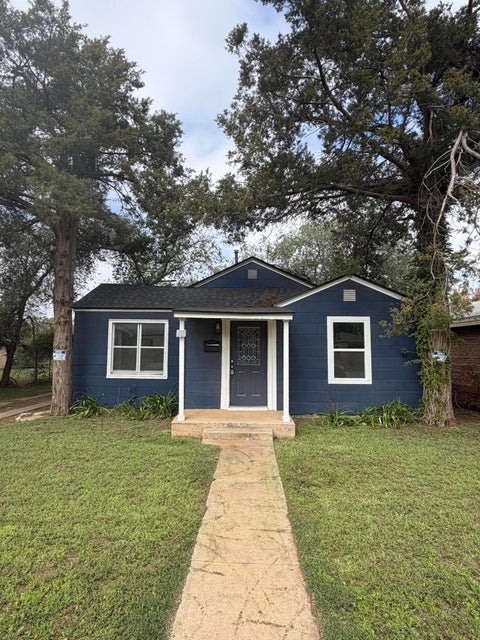 Photo of 2004 31st Street, Lubbock, TX 79411 (MLS # 202614783)