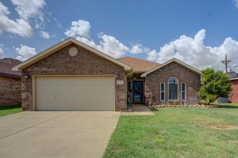 Photo of 6104 17th Street, Lubbock, TX 79416 (MLS # 202609819)