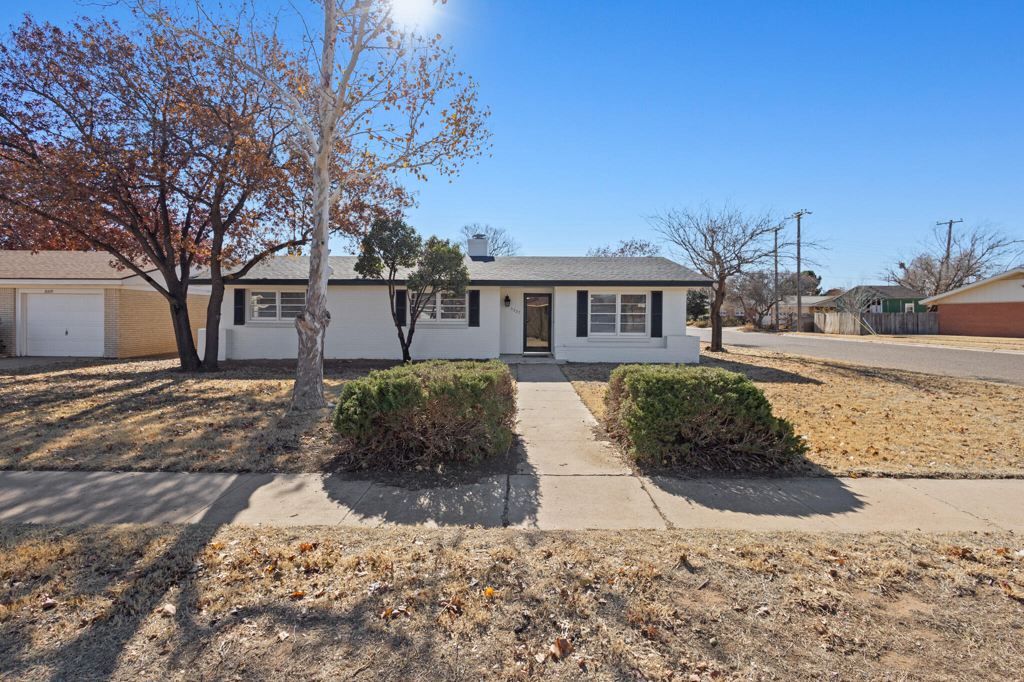 5327 31st Street - Photo 2