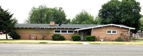 Photo of 2701 W 11th Street, Plainview, TX 79072 (MLS # 202606963)