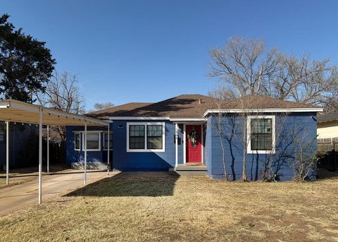 Photo of 1908 47th Street, Lubbock, TX 79412 (MLS # 202602998)