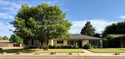 Photo of 5607 80th Street, Lubbock, TX 79424 (MLS # 202605737)
