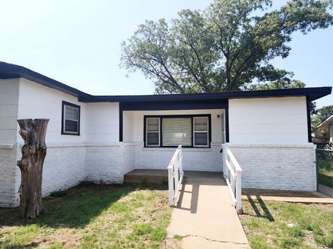 A home in Abernathy