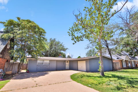 Photo of 2007 68th Street, Lubbock, TX 79412 (MLS # 202611487)
