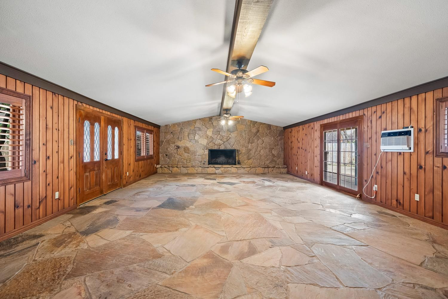 6217 Louisville Drive