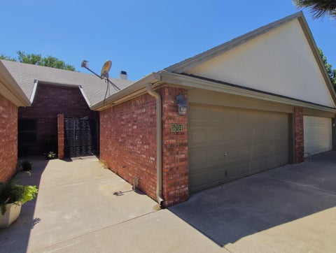 Photo of 5704 York Avenue, Lubbock, TX 79414 (MLS # 202609250)