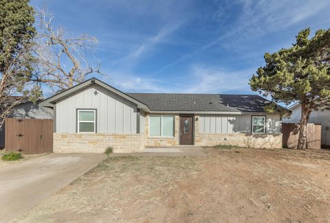 Photo of 2627 Parkway Drive, Lubbock, TX 79403 (MLS # 202603560)
