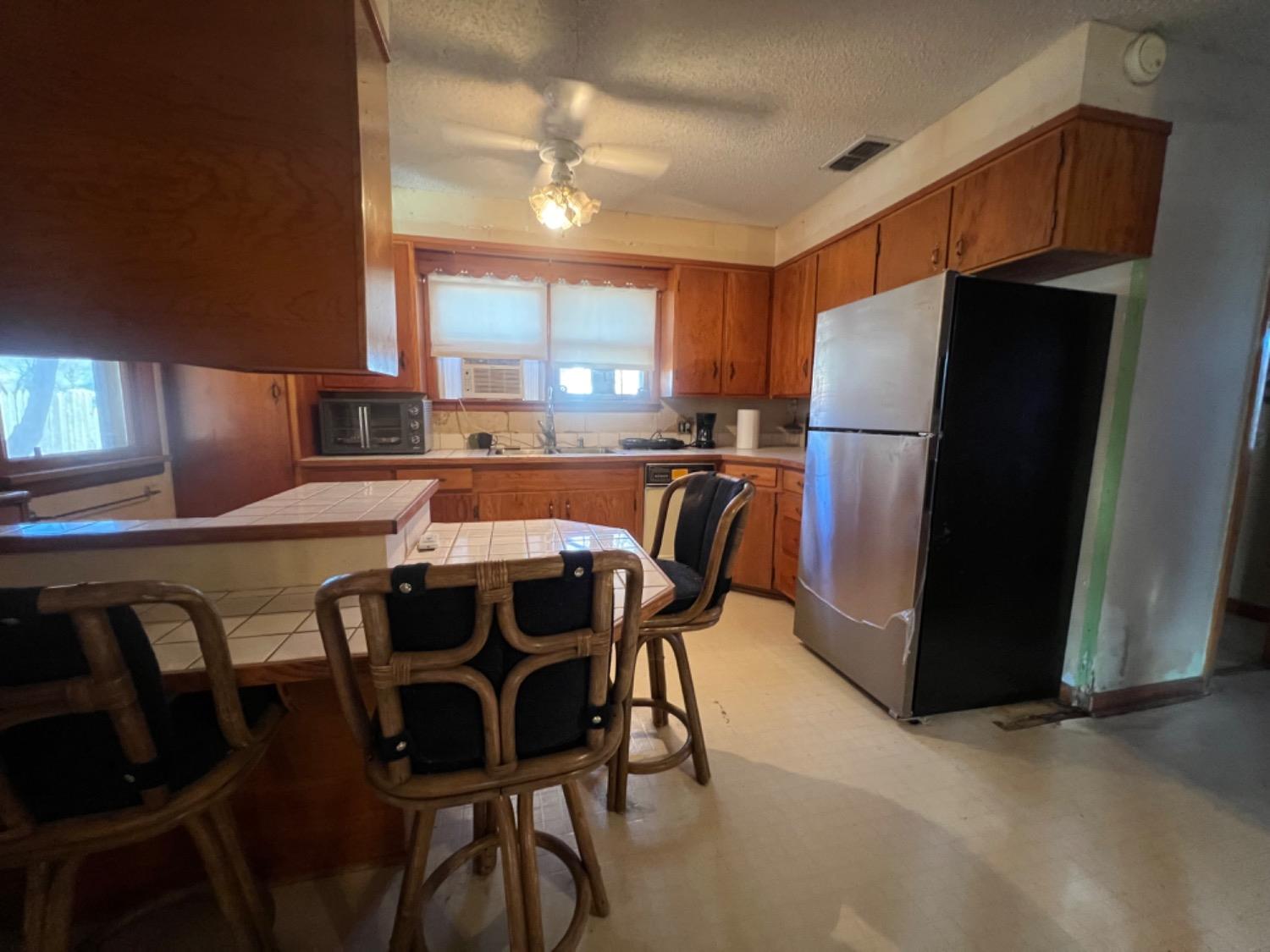 Plainview, Texas 79072, United States, 3 Bedrooms Bedrooms, ,2 BathroomsBathrooms,Residential,Active,67138