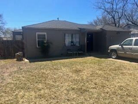 Photo of 1513 41st Street, Lubbock, TX 79412 (MLS # 202605373)
