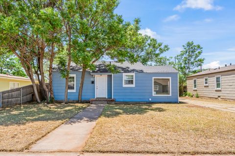 Photo of 2517 41st Street, Lubbock, TX 79413 (MLS # 202606853)