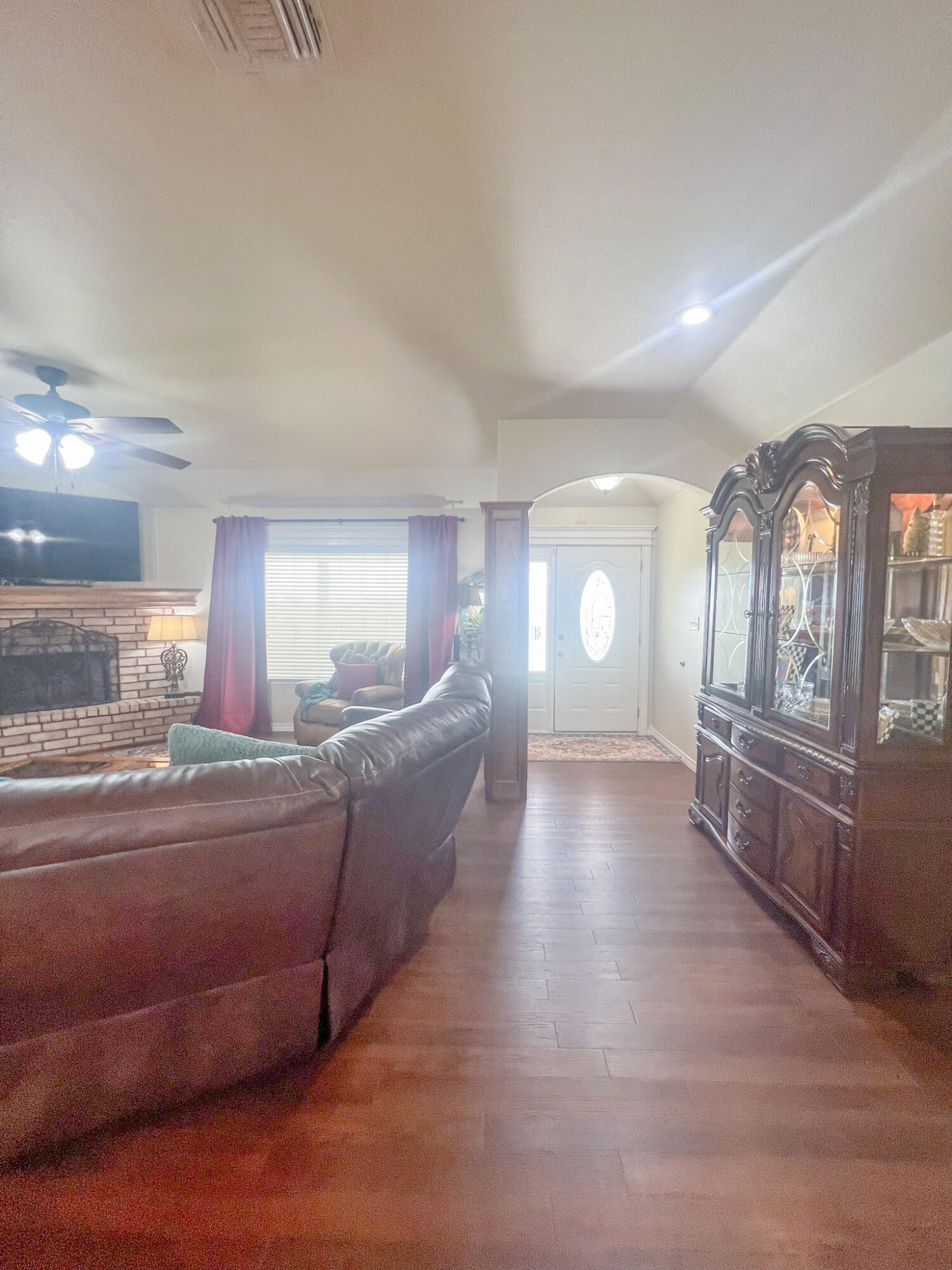 605 S Itasca