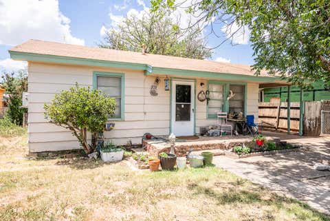 Photo of 105 N Avenue U, Lubbock, TX 79415 (MLS # 202609886)