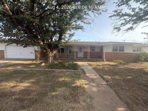 Photo of 1113 16th Street, Ralls, TX 79357 (MLS # 202612086)