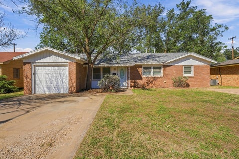 Photo of 1314 47th Street, Lubbock, TX 79412 (MLS # 202613992)