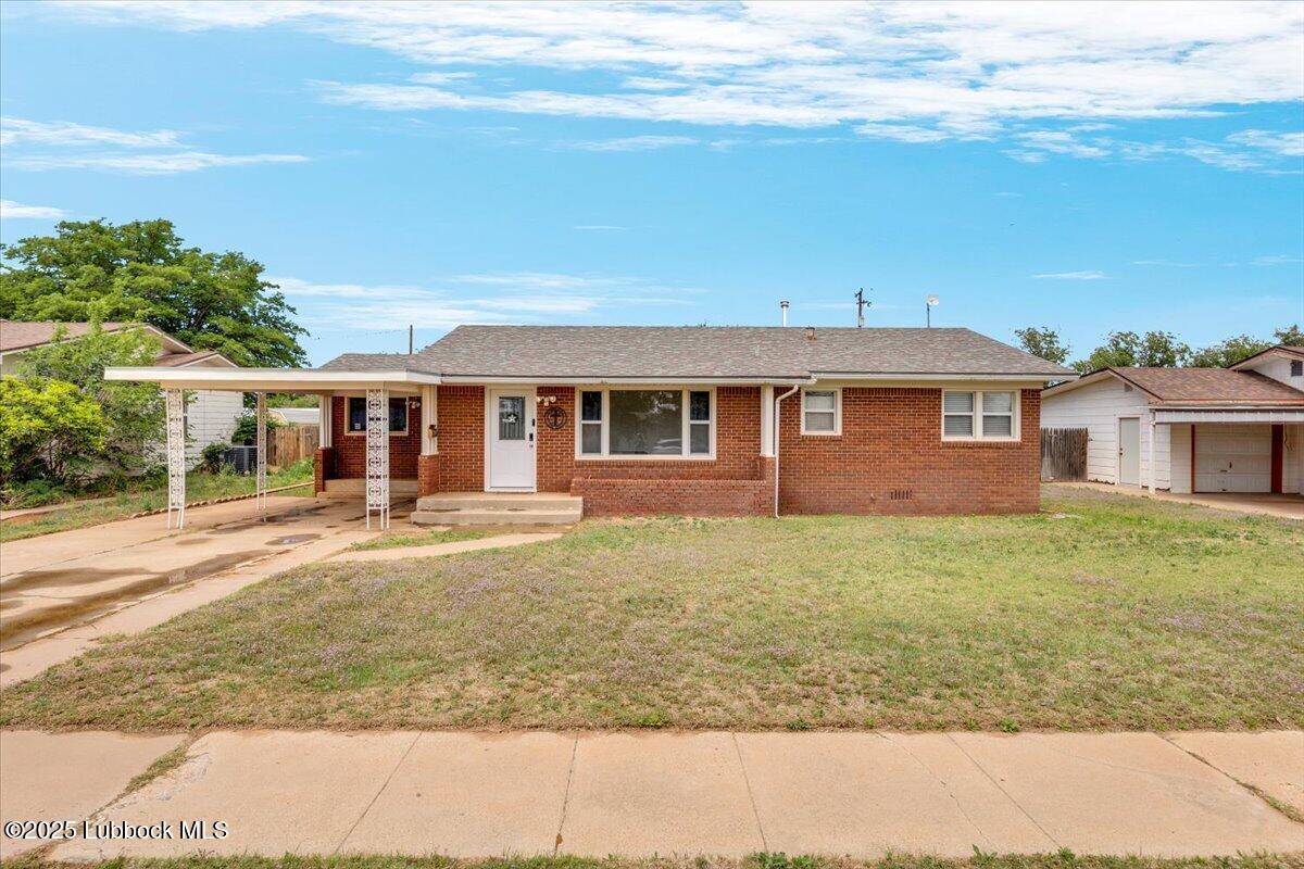 1209 E Reppto Street, Brownfield, TX, 79316 2 1209 E Reppto Street