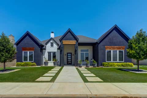 Photo of 1301 Buckingham Avenue, Wolfforth, TX 79382 (MLS # 202610604)