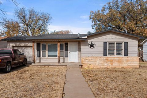 Photo of 5006 42nd Street, Lubbock, TX 79414 (MLS # 202606284)
