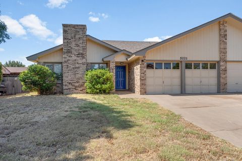 Photo of 5221 84th Street, Lubbock, TX 79424 (MLS # 202607007)