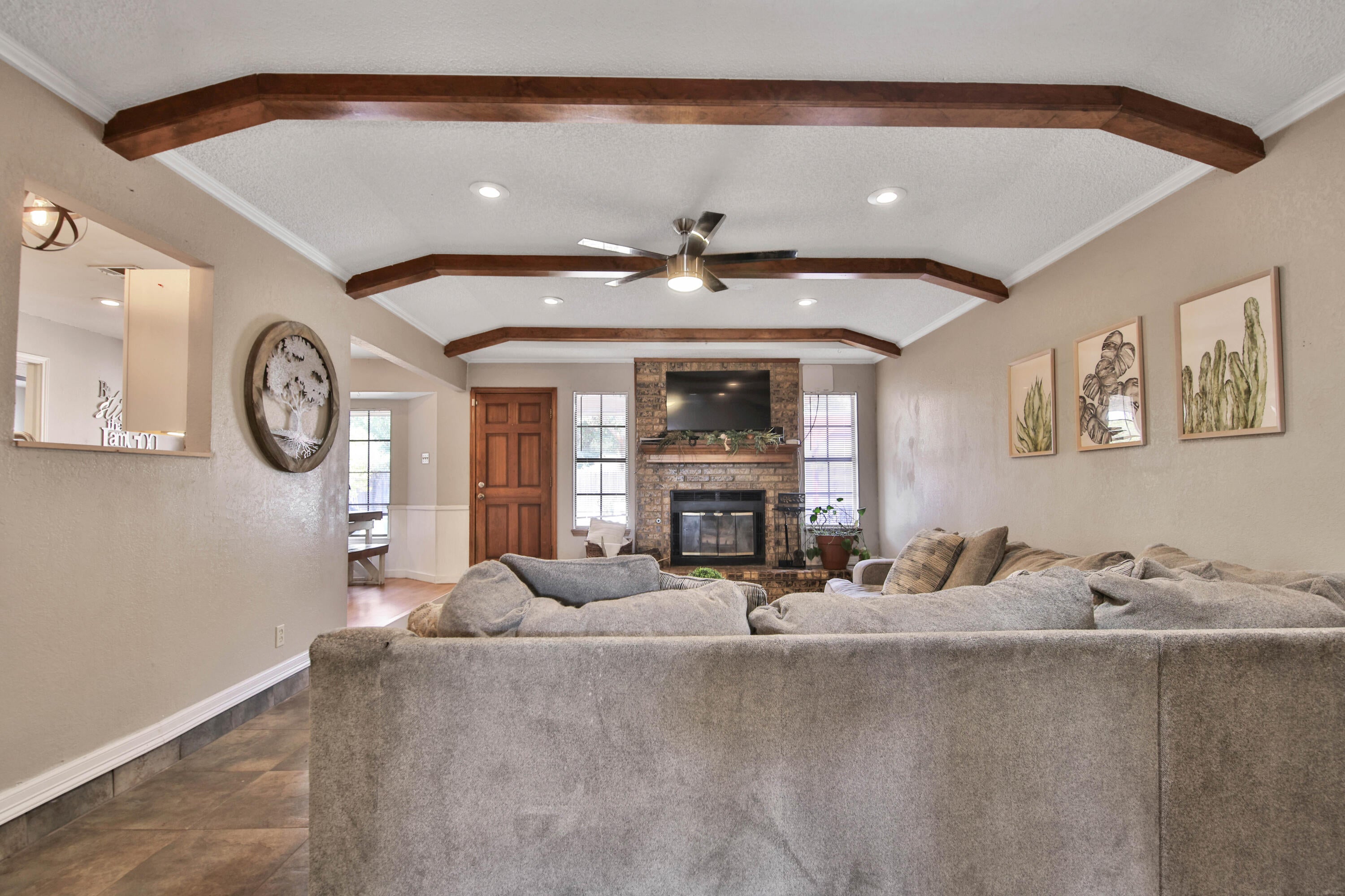 2712 79th Street - Photo 4