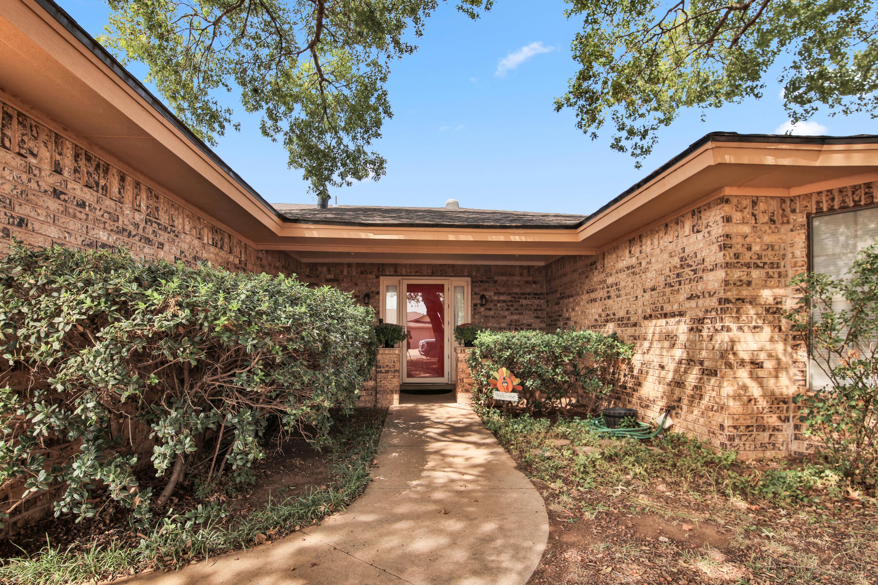 2712 79th Street - Photo 2